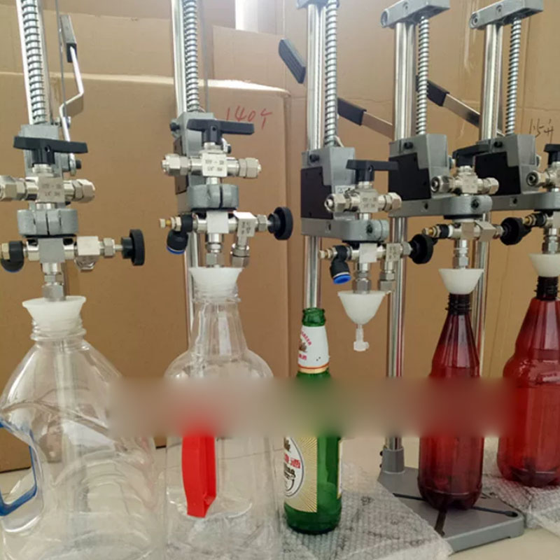 Handmatige kurkpers voor fless - Wine With Beer recensie en prijs